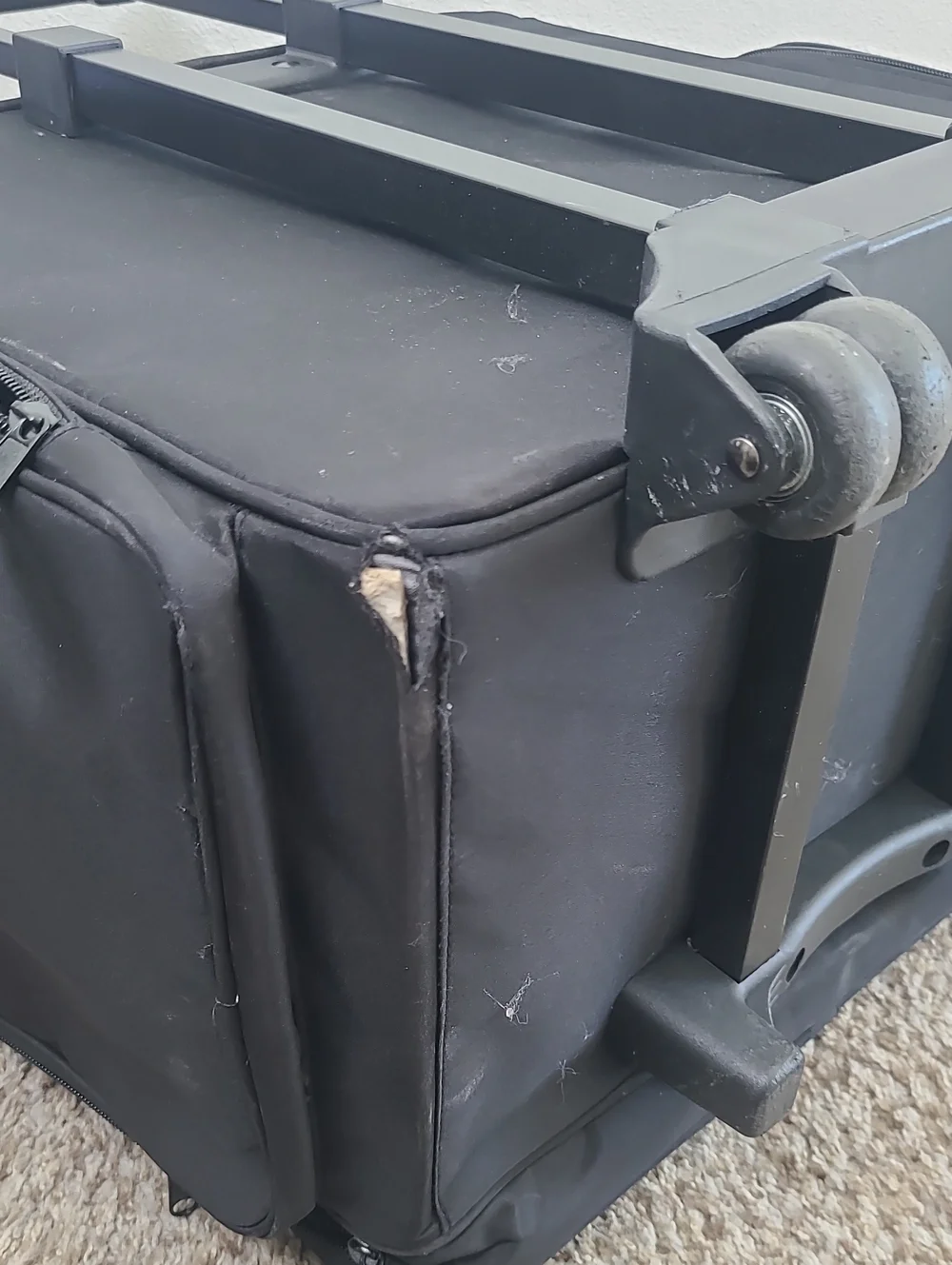 Rolling Black Travel Craft/Scrapbook Case -